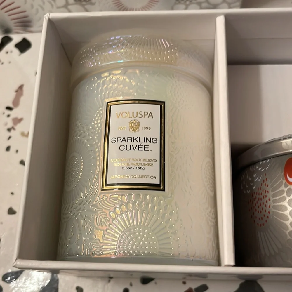 VOLUSPA x Sephora Winter Wonder Candle Duo - Picture 4 of 5